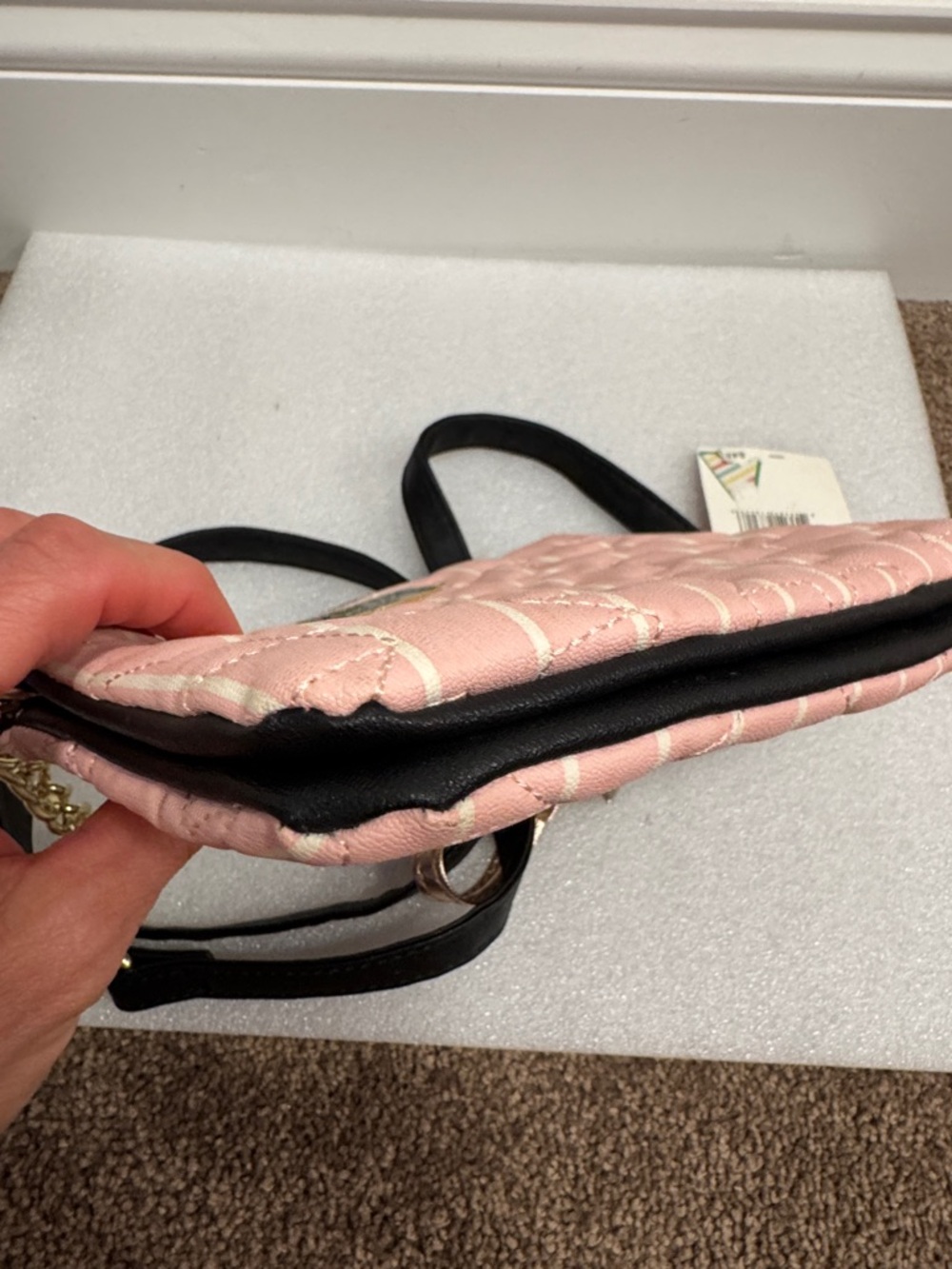 Betsey Johnson luv Betsey quilted heart crossbody bag purse NWT - Picture 5 of 6